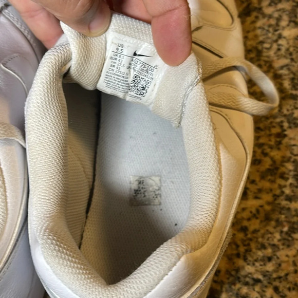 Nike - Picture 5 of 5